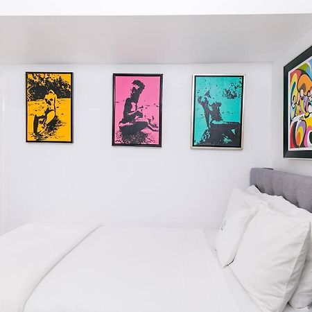Choose To Be Happy At The Seville Kingston Exteriér fotografie